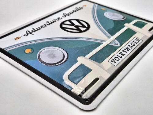 Volkswagen VW T1 Transporter - Adventure Awaits - fémplakát  fém  tábla  (20x15cm)