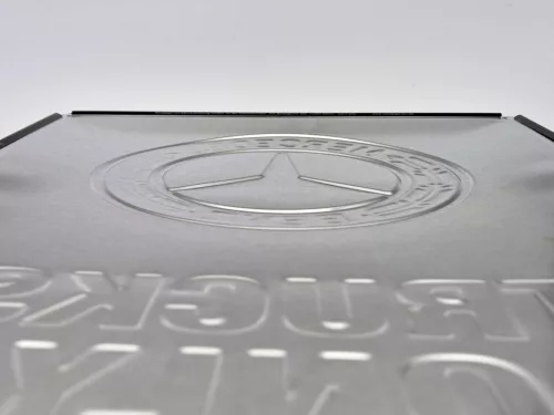Mercedes - Benz - trucks only - fémplakát  fém tábla (30x40cm)