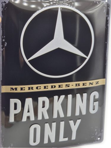 Mercedes Parking Only fémplakát  fém tábla (20x30 cm)