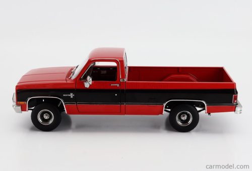 CHEVROLET  K-10 PICK-UP 1984  RED BLACK