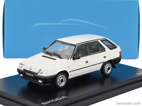 SKODA  FORMAN SW STATION WAGON 1993  WHITE