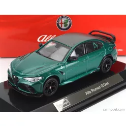   ALFA ROMEO  GIULIA GTAm 2020 - WITH HARD SHOWCASE - EXCLUSIVE CARMODEL  M O N T R E A L GREEN MET