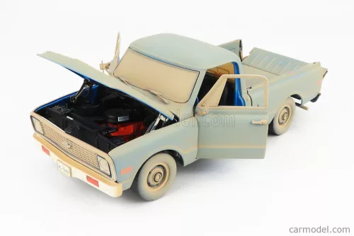 CHEVROLET  C-10 PICK-UP THE TEXAS CHAINSAW MASSACRE 1971 WITH LEATHERFACE FIGURE