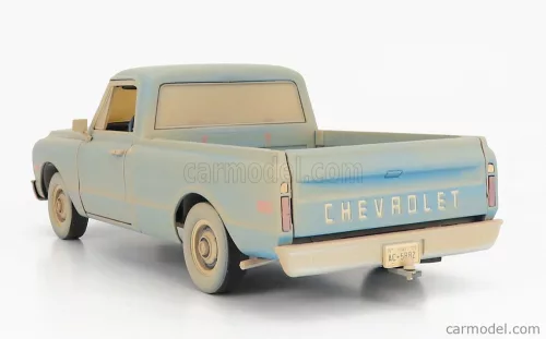 CHEVROLET  C-10 PICK-UP THE TEXAS CHAINSAW MASSACRE 1971 WITH LEATHERFACE FIGURE