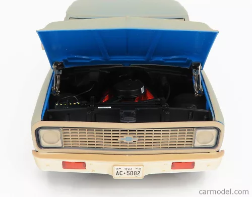 CHEVROLET  C-10 PICK-UP THE TEXAS CHAINSAW MASSACRE 1971 WITH LEATHERFACE FIGURE