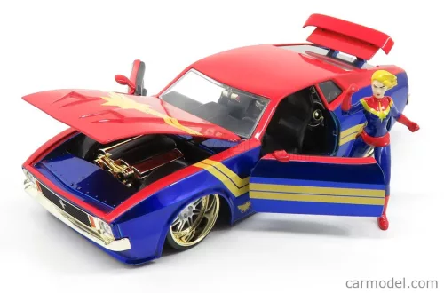FORD USA  MUSTANG MACH I 1973 WITH CAPTAIN MARVEL FIGURE
