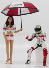 FIGURES  PILOTA VALENTINO ROSSI E OMBRELLINA GP VALENCIA 2005  WHITE RED