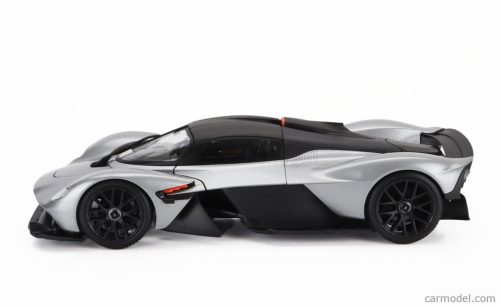 ASTON MARTIN  VALKYRIE 2022  SILVER