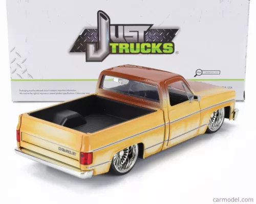 CHEVROLET  C-10 PICK-UP CUSTOM 1985  2 TONE CREAM BROWN