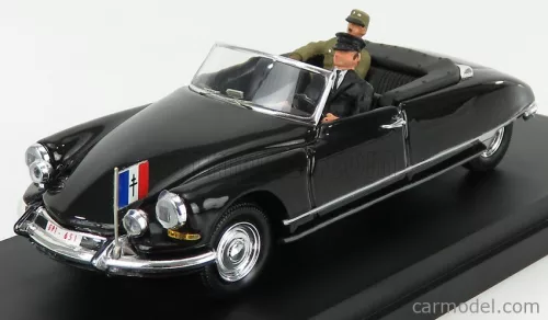 CITROEN  DS CABRIOLET WITH FIGURE GENERAL DE GAULLE 1959