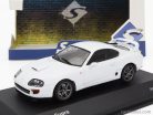 TOYOTA  SUPRA MKIV COUPE 2001  WHITE