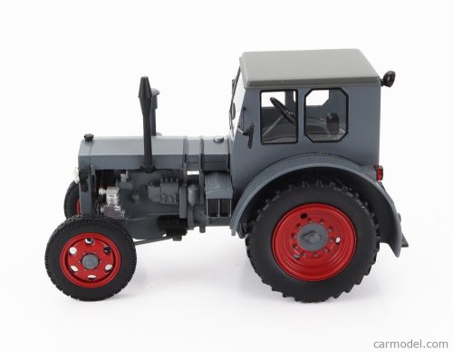 IFA  RS 01 PIONER TRACTOR 1950  GREEN GREY
