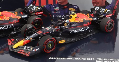 RED BULL  F1  SET 2X RB18 TEAM ORACLE RED BULL RACING N 1 WINNER EMILIA ROMAGNA ITALY GP WORLD CHAMPION 2022 MAX VERSTAPPEN + N 11 2nd EMILIA ROMAGNA ITALY GP 2022 SERGIO PEREZ