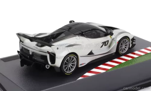 FERRARI  FXX-K EVO N 70 PRESS 2017  BIANCO ITALIA - WHITE PEARL MET