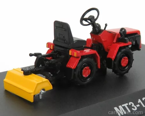 TRACTOR  MT3-132 BELARUS 1992 - DAMAGE BLISTER BOX  RED BLACK