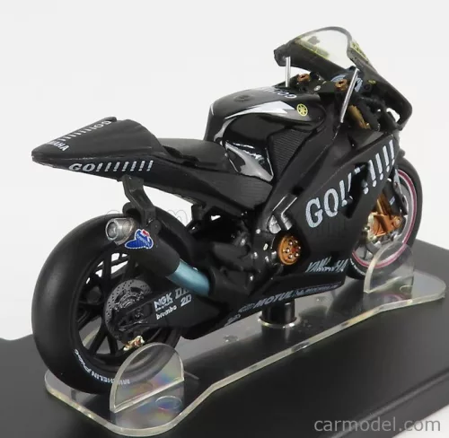 YAMAHA  YZR-M1 TEAM GOULOISES N 46 WORLD CHAMPION TEST PHILLIP ISLAND MOTOGP 2004 VALENTINO ROSSI  BLACK