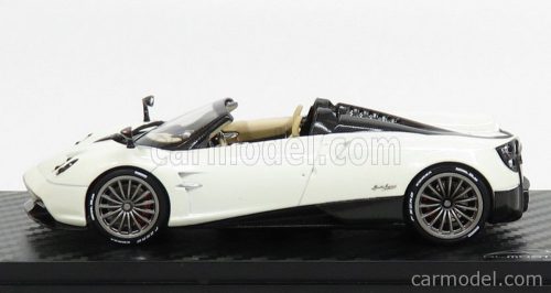 PAGANI HUAYRA ROADSTER 2017