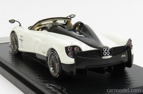 PAGANI HUAYRA ROADSTER 2017