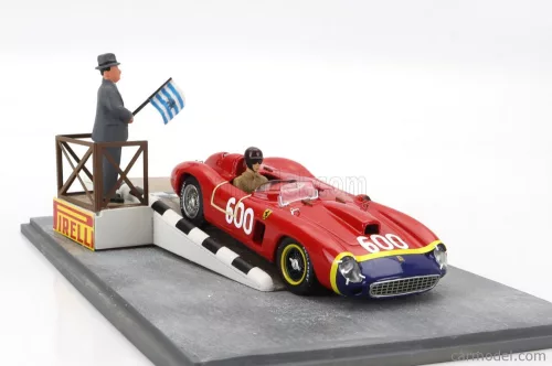 FERRARI  DIORAMA - 290MM SPIDER s/n0626 N 600 MILLE MIGLIA 1956 JUAN MANUEL FANGIO  RED BLUE YELLOW