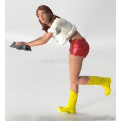 FIGURES  CAR WASHER GIRL - REBECCA  VARIOUS