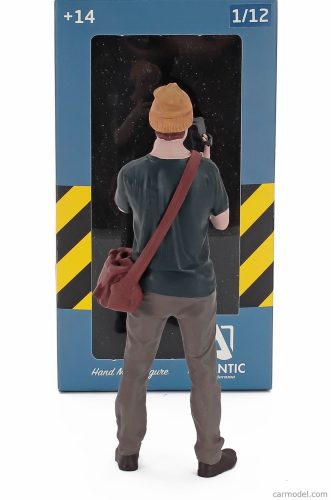 FIGURES  MAN - TARIK  VARIOUS