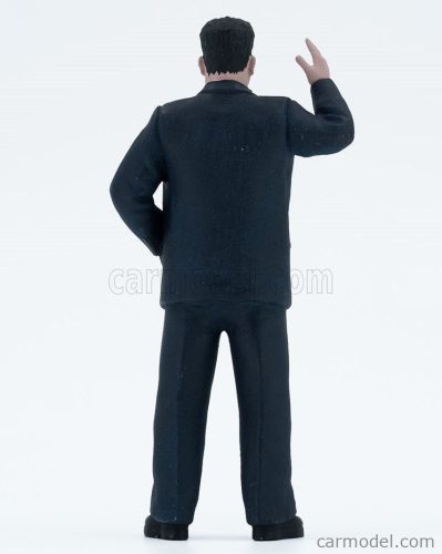 FIGURES  MAN - KIM JONG  VARIOUS