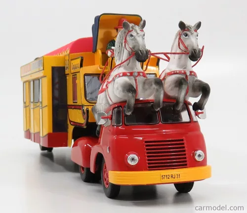 TRUCK  PINDER CIRCUS CREPERIE SNACK BAR 1955  YELLOW RED