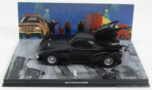BATMAN  BATMOBILE - BATMAN 652  MATT BLACK