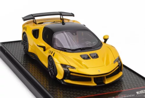 FERRARI  SF90 XX STRADALE 2024 - CARBON WHEELS  GIALLO TRISTRATO - YELLOW MET BLACK CARBON