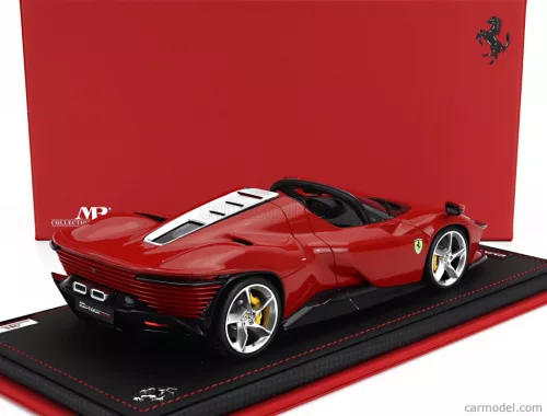 FERRARI  DAYTONA SP3 2022 - CON VETRINA - WITH SHOWCASE  ROSSO CORSA - RED