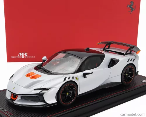 FERRARI  SF90 XX STRADALE 2024 - CON VETRINA - WITH SHOWCASE  BIANCO ARTICO - WHITE MET ORANGE BLACK
