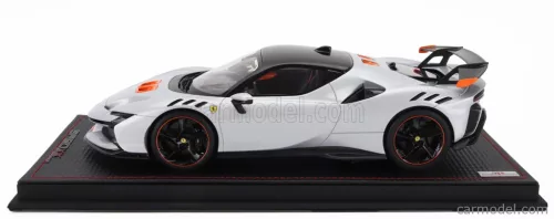 FERRARI  SF90 XX STRADALE 2024 - CON VETRINA - WITH SHOWCASE  BIANCO ARTICO - WHITE MET ORANGE BLACK