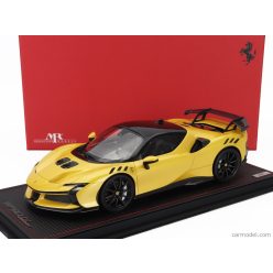   FERRARI  SF90 XX STRADALE 2024 - CON VETRINA - WITH SHOWCASE  GIALLO TRISTRATO - YELLOW MET BLACK
