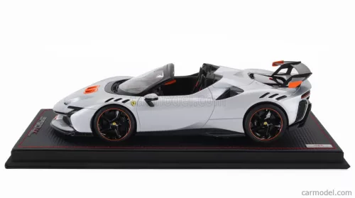 FERRARI  SF90 XX STRADALE SPIDER 2024 - CON VETRINA - WITH SHOWCASE  BIANCO ARTICO - WHITE MET ORANGE BLACK