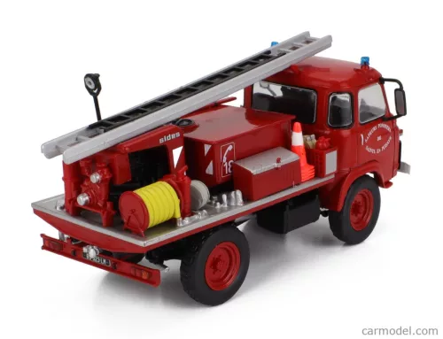 SAVIEM  TP3 TRUCK FIRE ENGINE SAINTS EN PUISAYE 1972  RED