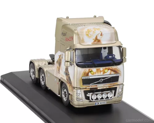 VOLVO  FH16 TRACTOR TRUCK 3-ASSI 2003 - MOON HOWLER  BEIGE