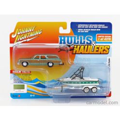 CHEVROLET  CAPRICE WITH TRAILER AND BOAT 1973  GREEN WOOD
