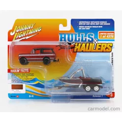 INTERNATIONAL  SCOUT WITH TRAILER AND BOAT 1979  RED BLACK