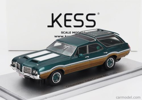 OLDSMOBILE  VISTA CRUISER 442 SW STATION WAGON 1972  GREEN MET WHITE WOOD