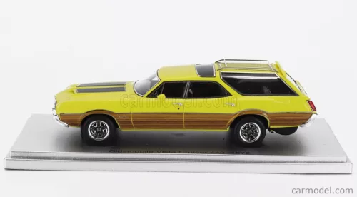 OLDSMOBILE  VISTA CRUISER 442 SW STATION WAGON 1972  YELLOW BLACK WOOD