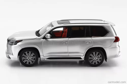 LEXUS   LX570 2022   SILVER