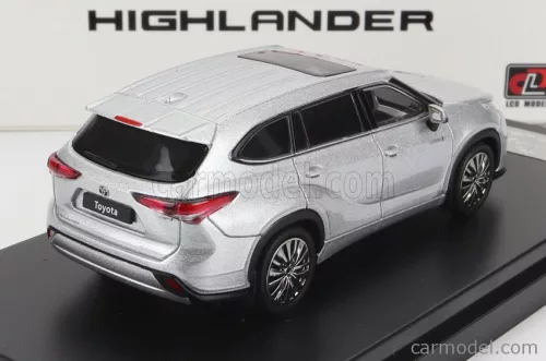 TOYOTA  HIGHLANDER 2022  SILVER