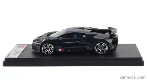 BUGATTI  DIVO 2020  BLUE CARBON GLOSSY