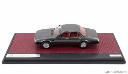 DE TOMASO  DEAUVILLE 2-SERIES 1983  GREY MET