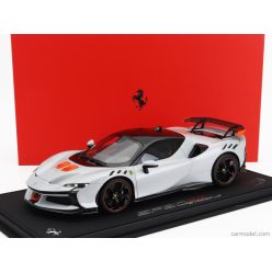   FERRARI  SF90 XX STRADALE 2024 - CON VETRINA - WITH SHOWCASE  BIANCO ARTICO - WHITE MET ORANGE BLACK