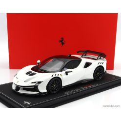   FERRARI  SF90 XX STRADALE 2024 - CON VETRINA - WITH SHOWCASE  BIANCO CERVINO - WHITE BLACK