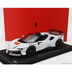   FERRARI  SF90 XX STRADALE SPIDER 2024 - CON VETRINA - WITH SHOWCASE  BIANCO ARTICO - WHITE MET ORANGE BLACK