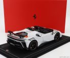 FERRARI  SF90 XX STRADALE SPIDER 2024 - CON VETRINA - WITH SHOWCASE  BIANCO ARTICO - WHITE MET ORANGE BLACK