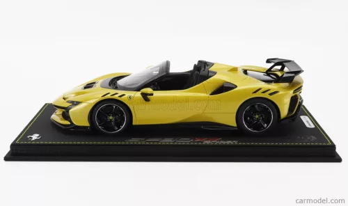 FERRARI  SF90 XX STRADALE SPIDER 2024 - CON VETRINA - WITH SHOWCASE  GIALLO MONTECARLO - YELLOW MET BLACK