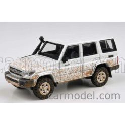 TOYOTA  LAND CRUISER 76 OFF ROAD LHD 2017  WHITE MUD